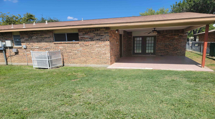 713 B Lindenwood Dr, Laredo, Texas 78045, 3 Bedrooms Bedrooms, 6 Rooms Rooms,2 BathroomsBathrooms,Residential,For Rent,713 B Lindenwood Dr,20254438