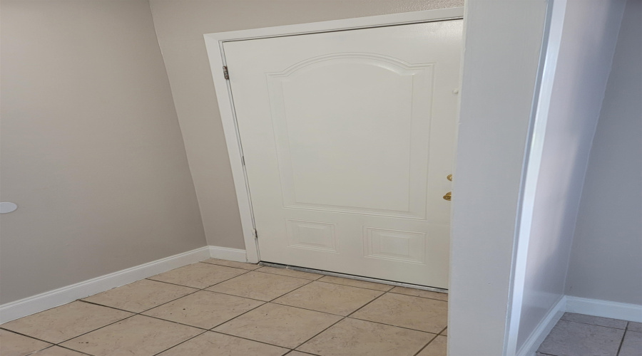 713 B Lindenwood Dr, Laredo, Texas 78045, 3 Bedrooms Bedrooms, 6 Rooms Rooms,2 BathroomsBathrooms,Residential,For Rent,713 B Lindenwood Dr,20254438