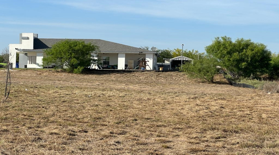 8233 Mejia Rd, Laredo, Texas 78043, ,Land,For Sale,8233 Mejia Rd,20254208