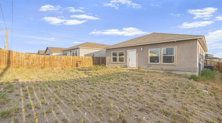 1616 Tesis Dr., LAREDO, Texas 78046, 4 Bedrooms Bedrooms, 5 Rooms Rooms,2 BathroomsBathrooms,Residential,For Rent,1616 Tesis Dr.,20254443