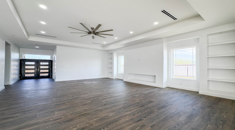 134 Riverside Dr, Zapata, Texas 78076, 4 Bedrooms Bedrooms, 6 Rooms Rooms,3 BathroomsBathrooms,Residential,For Sale,134 Riverside Dr,20254447