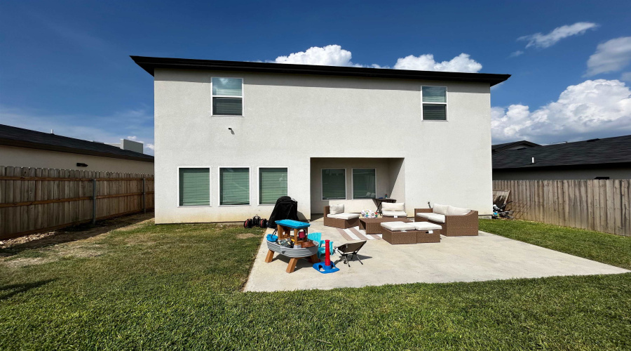 5707 Kylee Dr., Laredo, Texas 78043, 3 Bedrooms Bedrooms, 6 Rooms Rooms,2 BathroomsBathrooms,Residential,For Sale,5707 Kylee Dr.,20254449