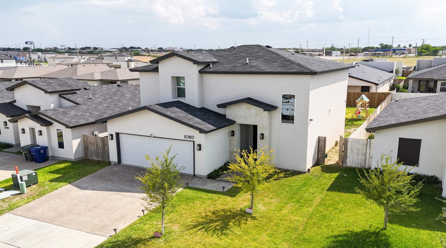 5707 Kylee Dr., Laredo, Texas 78043, 3 Bedrooms Bedrooms, 6 Rooms Rooms,2 BathroomsBathrooms,Residential,For Sale,5707 Kylee Dr.,20254449