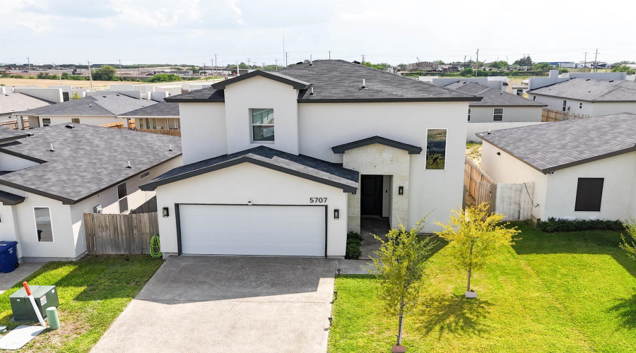 5707 Kylee Dr., Laredo, Texas 78043, 3 Bedrooms Bedrooms, 6 Rooms Rooms,2 BathroomsBathrooms,Residential,For Sale,5707 Kylee Dr.,20254449