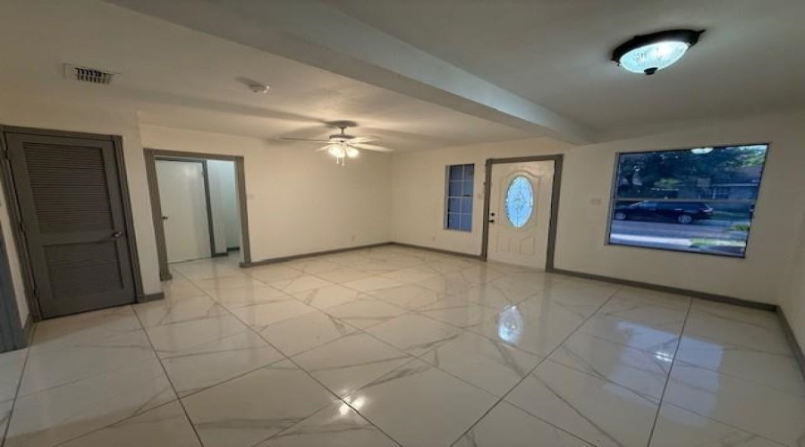 9549 Canvasback Dr, Laredo, Texas 78045, 3 Bedrooms Bedrooms, 4 Rooms Rooms,1 BathroomBathrooms,Residential,For Rent,9549 Canvasback Dr,20254455