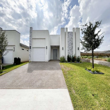 5408 Raven Dr., Laredo, Texas 78046, 3 Bedrooms Bedrooms, 6 Rooms Rooms,3 BathroomsBathrooms,Residential,For Sale,5408 Raven Dr.,20254460