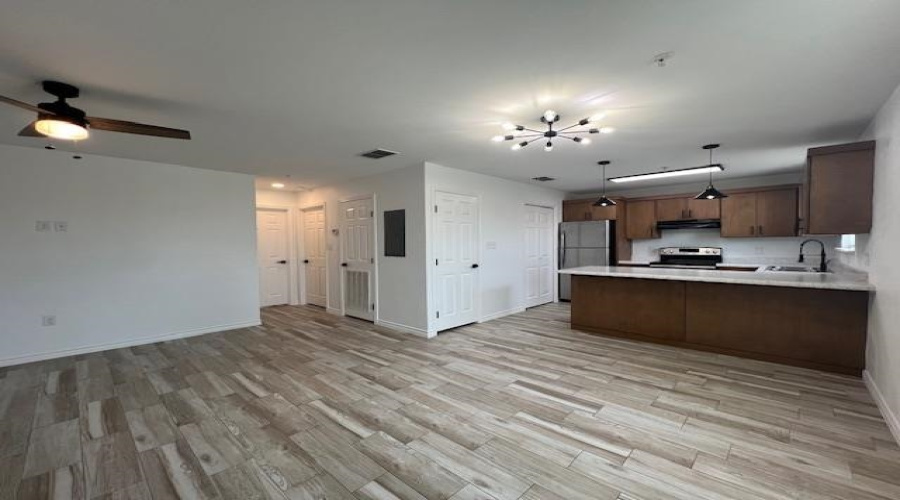 2717 N Arkansas Ave, Laredo, Texas 78041, 2 Bedrooms Bedrooms, 4 Rooms Rooms,1 BathroomBathrooms,Residential,For Rent,2717 N Arkansas Ave,20254463