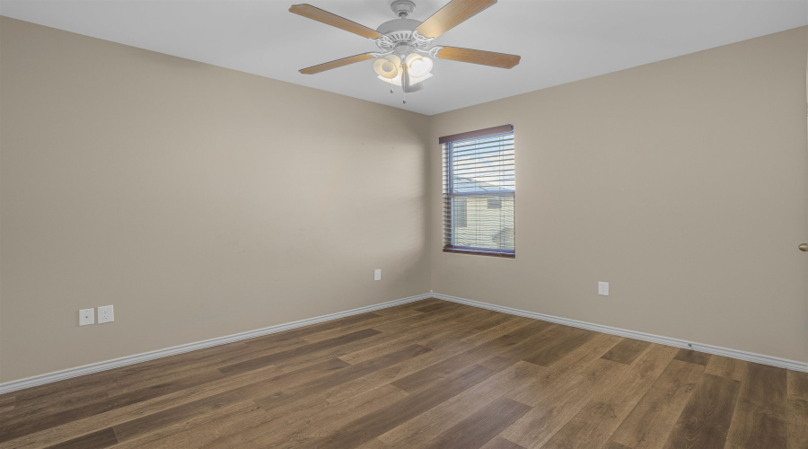 205 Aquero Blvd, Laredo, Texas 78045, 3 Bedrooms Bedrooms, 6 Rooms Rooms,2 BathroomsBathrooms,Residential,For Sale,205 Aquero Blvd,20254035