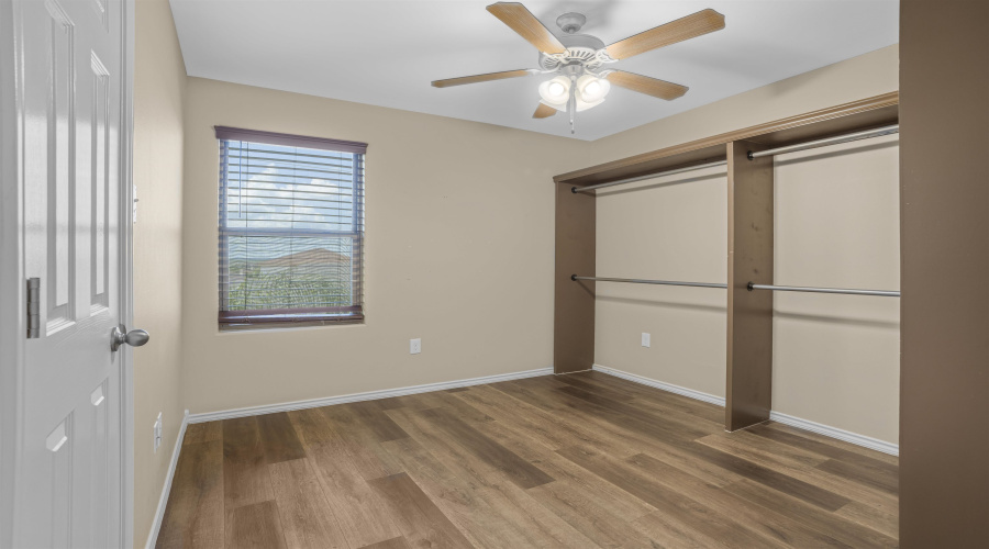 205 Aquero Blvd, Laredo, Texas 78045, 3 Bedrooms Bedrooms, 6 Rooms Rooms,2 BathroomsBathrooms,Residential,For Sale,205 Aquero Blvd,20254035
