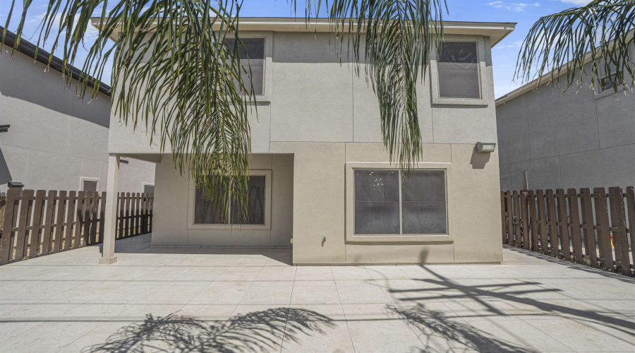 205 Aquero Blvd, Laredo, Texas 78045, 3 Bedrooms Bedrooms, 6 Rooms Rooms,2 BathroomsBathrooms,Residential,For Sale,205 Aquero Blvd,20254035