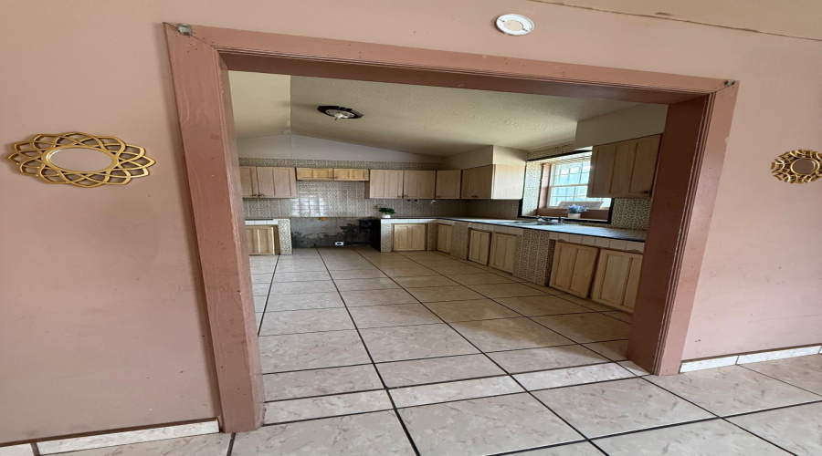 3210 Pecan St, Laredo, Texas 78046, 2 Bedrooms Bedrooms, 4 Rooms Rooms,1 BathroomBathrooms,Residential,For Sale,3210 Pecan St,20254040
