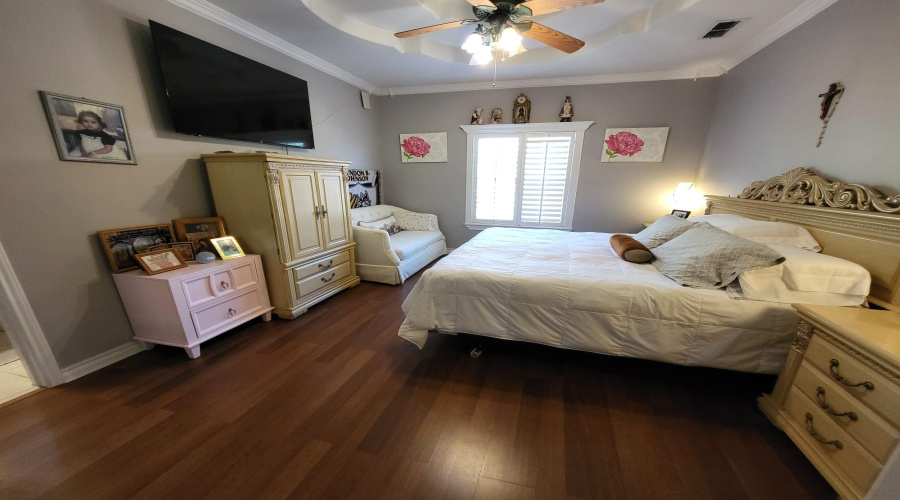 103 Otanes Ave, Laredo, Texas 78046, 3 Bedrooms Bedrooms, 6 Rooms Rooms,2 BathroomsBathrooms,Residential,For Sale,103 Otanes Ave,20254042