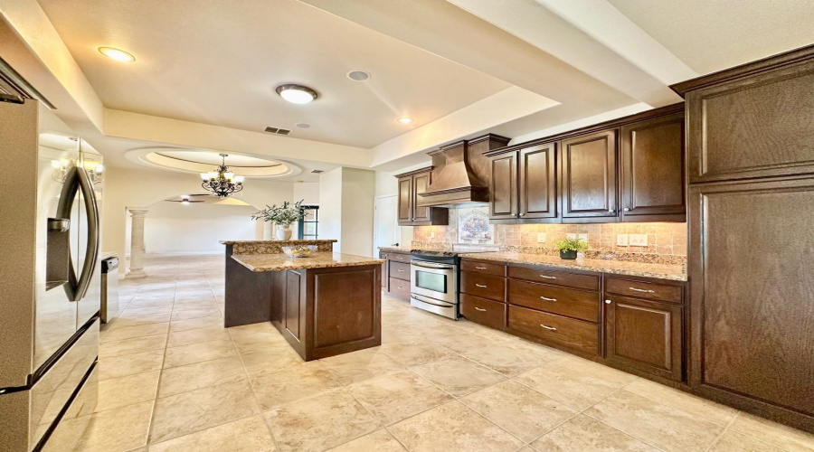 202 Lake Powell Dr, Laredo, Texas 78041, 4 Bedrooms Bedrooms, 7 Rooms Rooms,3 BathroomsBathrooms,Residential,For Sale,202 Lake Powell Dr,20254043