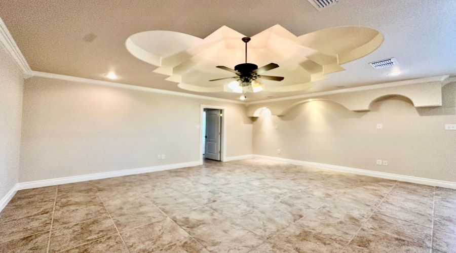 202 Lake Powell Dr, Laredo, Texas 78041, 4 Bedrooms Bedrooms, 7 Rooms Rooms,3 BathroomsBathrooms,Residential,For Sale,202 Lake Powell Dr,20254043