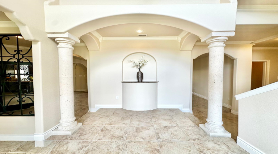 202 Lake Powell Dr, Laredo, Texas 78041, 4 Bedrooms Bedrooms, 7 Rooms Rooms,3 BathroomsBathrooms,Residential,For Sale,202 Lake Powell Dr,20254043
