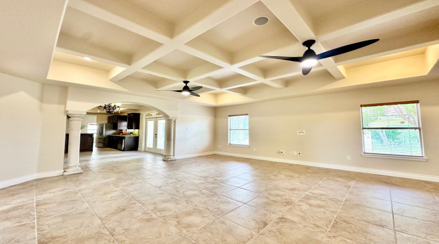 202 Lake Powell Dr, Laredo, Texas 78041, 4 Bedrooms Bedrooms, 7 Rooms Rooms,3 BathroomsBathrooms,Residential,For Sale,202 Lake Powell Dr,20254043