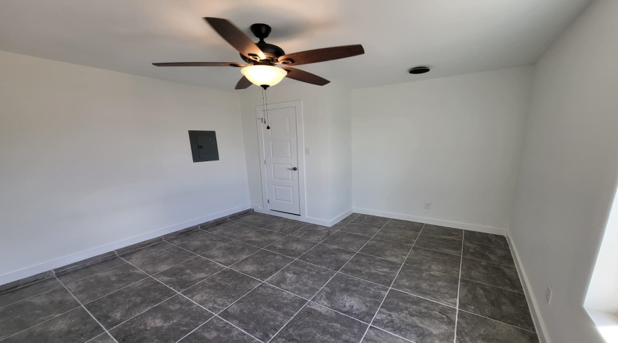 216 N Meadow Ave, Laredo, Texas 78040, 1 Bedroom Bedrooms, 2 Rooms Rooms,1 BathroomBathrooms,Residential,For Rent,216 N Meadow Ave,20254472