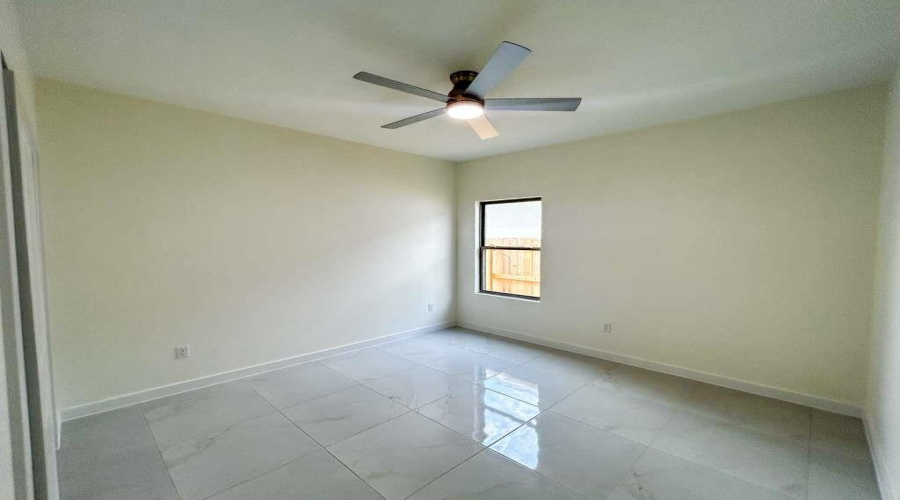 9974 Grotto Dr., Laredo, Texas 78045, 3 Bedrooms Bedrooms, 5 Rooms Rooms,2 BathroomsBathrooms,Residential,For Sale,9974 Grotto Dr.,20254473