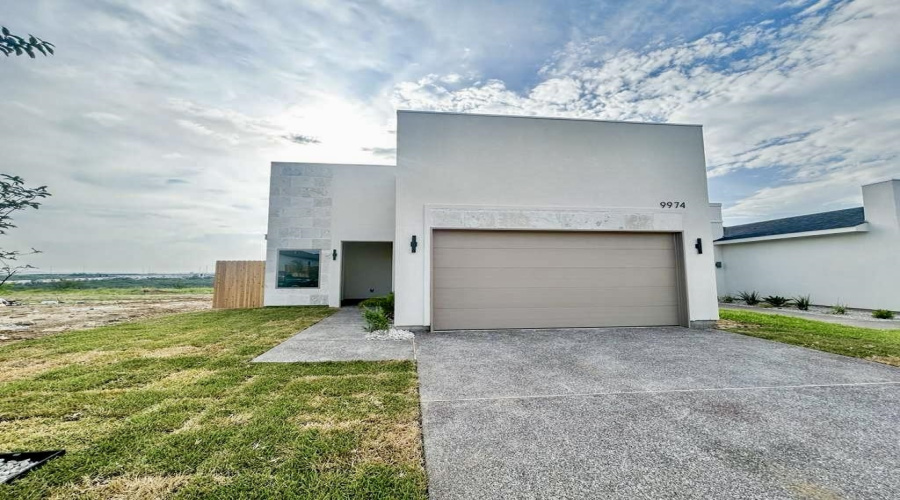 9974 Grotto Dr., Laredo, Texas 78045, 3 Bedrooms Bedrooms, 5 Rooms Rooms,2 BathroomsBathrooms,Residential,For Sale,9974 Grotto Dr.,20254473