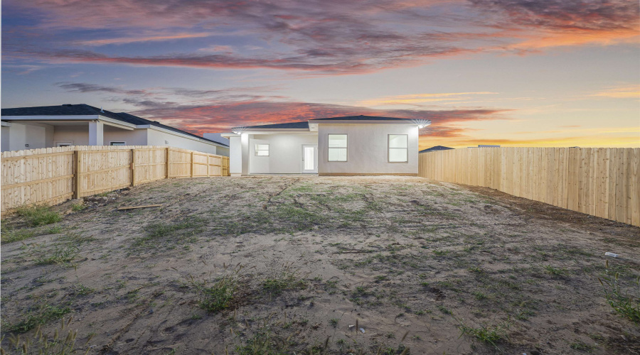 9974 Grotto Dr., Laredo, Texas 78045, 3 Bedrooms Bedrooms, 5 Rooms Rooms,2 BathroomsBathrooms,Residential,For Sale,9974 Grotto Dr.,20254473