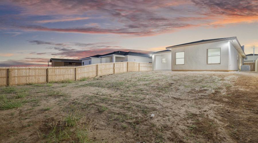 9974 Grotto Dr., Laredo, Texas 78045, 3 Bedrooms Bedrooms, 5 Rooms Rooms,2 BathroomsBathrooms,Residential,For Sale,9974 Grotto Dr.,20254473