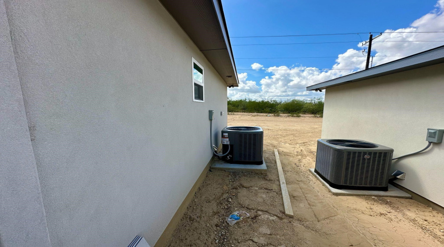 5029 Carambola Ln., Laredo, Texas 78046, 3 Bedrooms Bedrooms, 5 Rooms Rooms,2 BathroomsBathrooms,Residential,For Sale,5029 Carambola Ln.,20254046 5029 Carambola Ln., Laredo, Texas 78046, 3 Bedrooms Bedrooms, 5 Rooms Rooms,2 BathroomsBathrooms,Residential,For Sale,5029 Carambola Ln.,20254046
