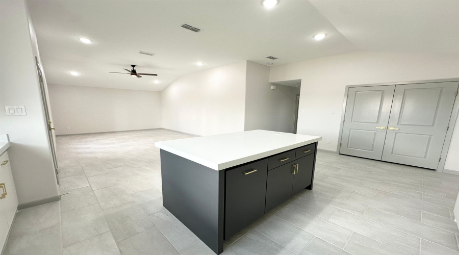 5029 Carambola Ln., Laredo, Texas 78046, 3 Bedrooms Bedrooms, 5 Rooms Rooms,2 BathroomsBathrooms,Residential,For Sale,5029 Carambola Ln.,20254046 5029 Carambola Ln., Laredo, Texas 78046, 3 Bedrooms Bedrooms, 5 Rooms Rooms,2 BathroomsBathrooms,Residential,For Sale,5029 Carambola Ln.,20254046