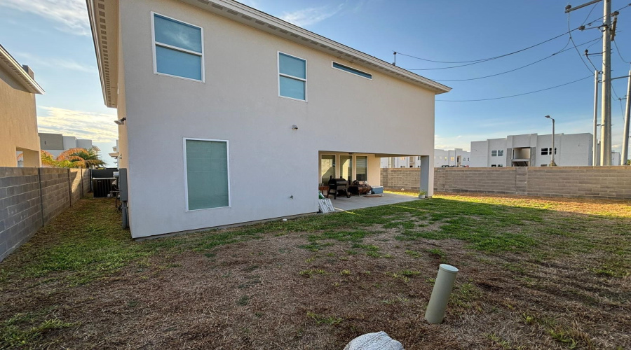 7529 Cresta Bella Street, Laredo, Texas 78041, 3 Bedrooms Bedrooms, 4 Rooms Rooms,2 BathroomsBathrooms,Residential,For Rent,7529 Cresta Bella Street,20254479