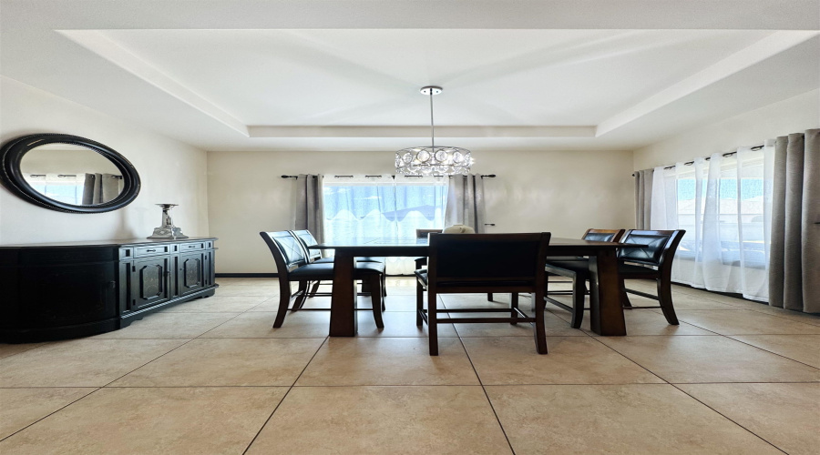 205 Sandhill Oak Dr, Laredo, Texas 78045, 3 Bedrooms Bedrooms, 5 Rooms Rooms,2 BathroomsBathrooms,Residential,For Sale,205 Sandhill Oak Dr,20254047