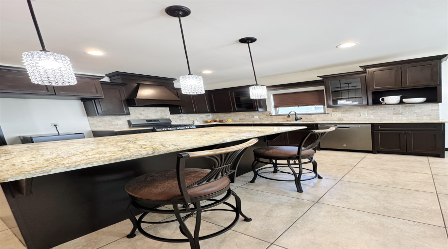 205 Sandhill Oak Dr, Laredo, Texas 78045, 3 Bedrooms Bedrooms, 5 Rooms Rooms,2 BathroomsBathrooms,Residential,For Sale,205 Sandhill Oak Dr,20254047