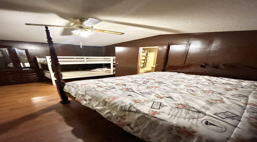 136 N. Jab Dr., Zapata, Texas 78076, 2 Bedrooms Bedrooms, 5 Rooms Rooms,2 BathroomsBathrooms,Residential,For Sale,136 N. Jab Dr.,20254048