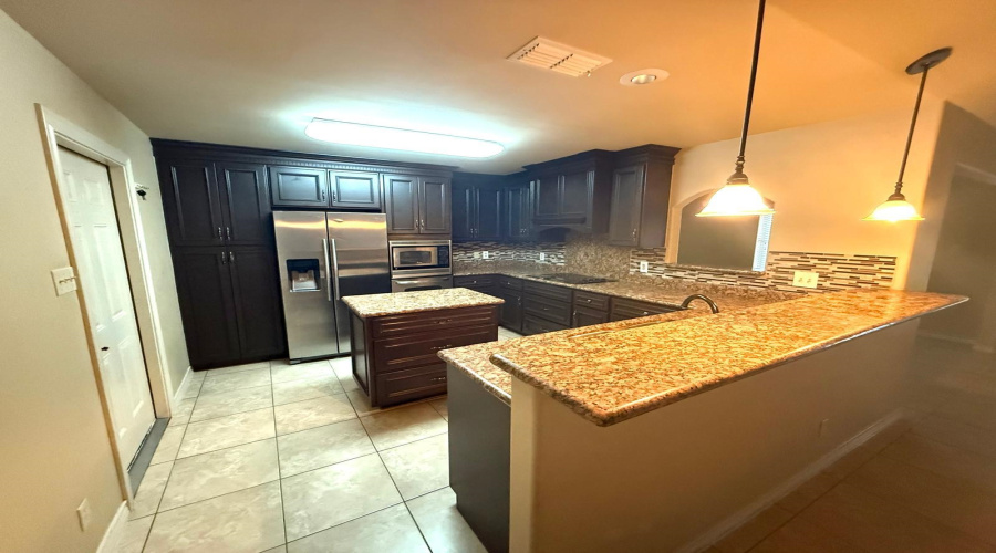 3127 Conde Dr., Laredo, Texas 78045, 4 Bedrooms Bedrooms, 7 Rooms Rooms,2 BathroomsBathrooms,Residential,For Sale,3127 Conde Dr.,20254482