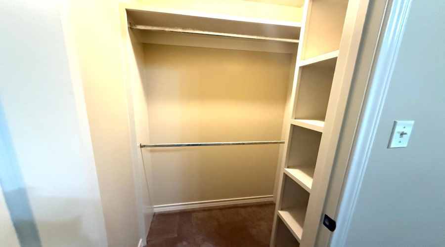 3127 Conde Dr., Laredo, Texas 78045, 4 Bedrooms Bedrooms, 7 Rooms Rooms,2 BathroomsBathrooms,Residential,For Sale,3127 Conde Dr.,20254482