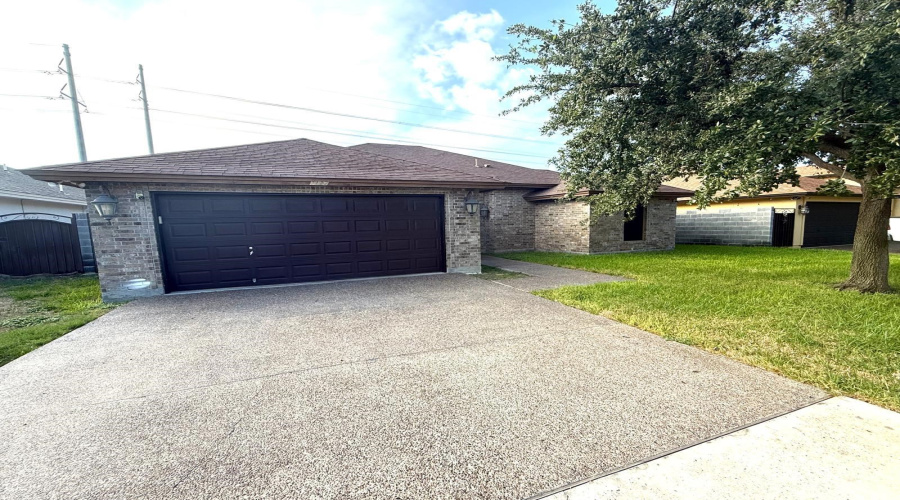 3127 Conde Dr., Laredo, Texas 78045, 4 Bedrooms Bedrooms, 7 Rooms Rooms,2 BathroomsBathrooms,Residential,For Sale,3127 Conde Dr.,20254482