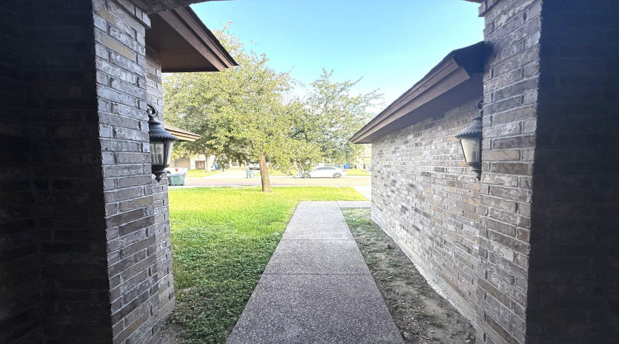 3127 Conde Dr., Laredo, Texas 78045, 4 Bedrooms Bedrooms, 7 Rooms Rooms,2 BathroomsBathrooms,Residential,For Sale,3127 Conde Dr.,20254482