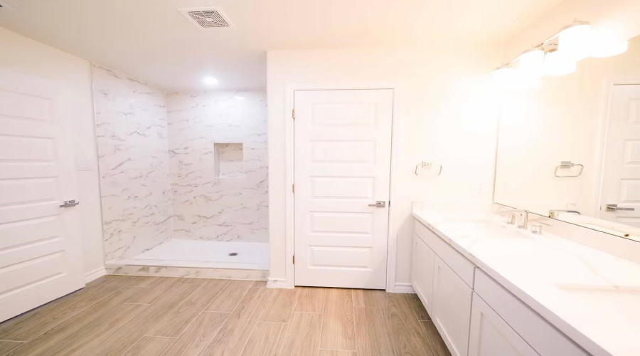 5530 Beefalo Ln., Laredo, Texas 78046, 3 Bedrooms Bedrooms, 5 Rooms Rooms,2 BathroomsBathrooms,Residential,For Sale,5530 Beefalo Ln.,20254051