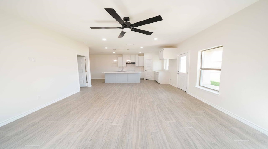 5530 Beefalo Ln., Laredo, Texas 78046, 3 Bedrooms Bedrooms, 5 Rooms Rooms,2 BathroomsBathrooms,Residential,For Sale,5530 Beefalo Ln.,20254051
