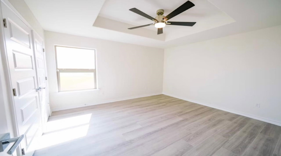 5530 Beefalo Ln., Laredo, Texas 78046, 3 Bedrooms Bedrooms, 5 Rooms Rooms,2 BathroomsBathrooms,Residential,For Sale,5530 Beefalo Ln.,20254051