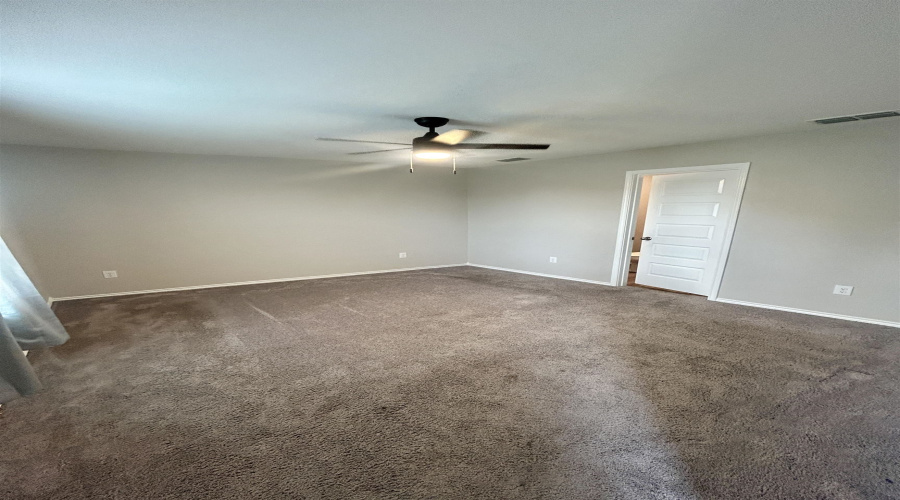 5804 Rosendo B. Ancira Dr, Laredo, Texas 78046, 3 Bedrooms Bedrooms, 5 Rooms Rooms,2 BathroomsBathrooms,Residential,For Sale,5804 Rosendo B. Ancira Dr,20254052