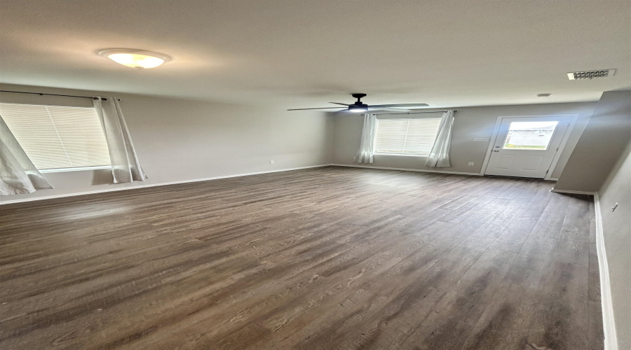 5804 Rosendo B. Ancira Dr, Laredo, Texas 78046, 3 Bedrooms Bedrooms, 5 Rooms Rooms,2 BathroomsBathrooms,Residential,For Sale,5804 Rosendo B. Ancira Dr,20254052