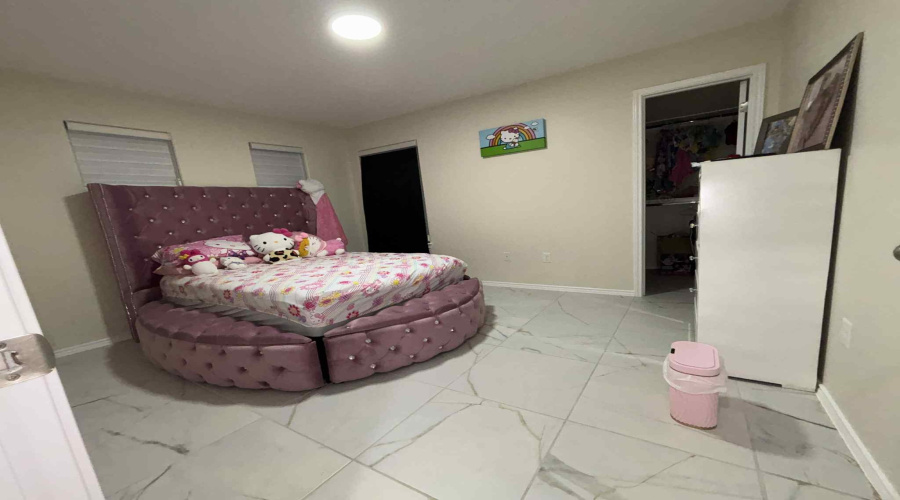 5821 Colegio Ln., Laredo, Texas 78046, 3 Bedrooms Bedrooms, 6 Rooms Rooms,2 BathroomsBathrooms,Residential,For Rent,5821 Colegio Ln.,20254484