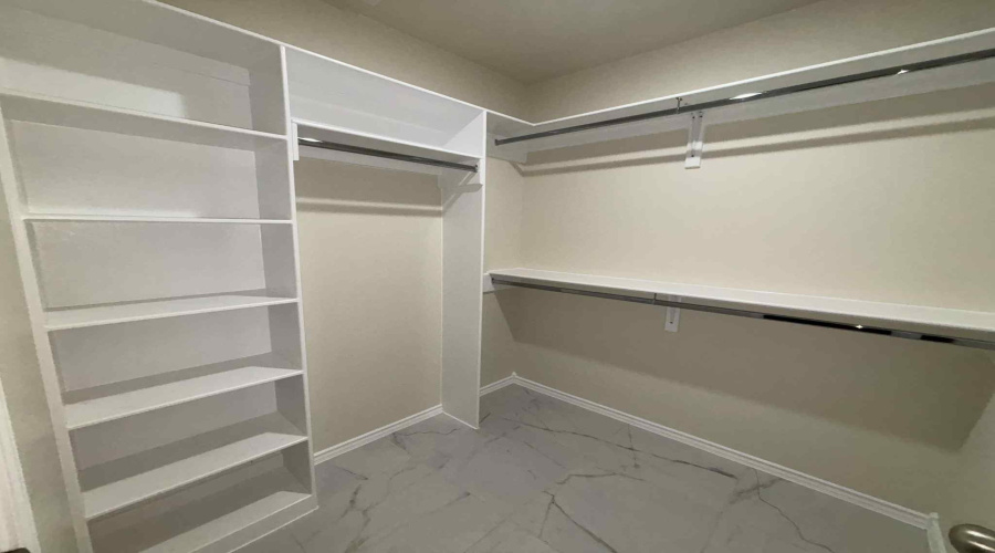 5821 Colegio Ln., Laredo, Texas 78046, 3 Bedrooms Bedrooms, 6 Rooms Rooms,2 BathroomsBathrooms,Residential,For Rent,5821 Colegio Ln.,20254484