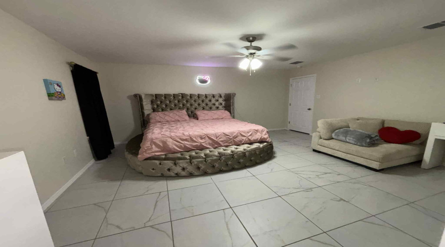 5821 Colegio Ln., Laredo, Texas 78046, 3 Bedrooms Bedrooms, 6 Rooms Rooms,2 BathroomsBathrooms,Residential,For Rent,5821 Colegio Ln.,20254484