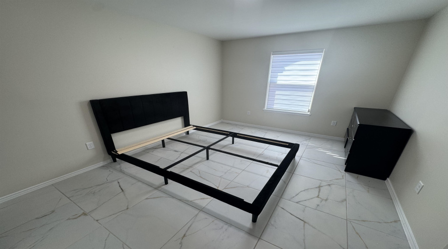 5821 Colegio Ln., Laredo, Texas 78046, 3 Bedrooms Bedrooms, 6 Rooms Rooms,2 BathroomsBathrooms,Residential,For Rent,5821 Colegio Ln.,20254484