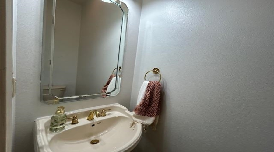 3333 Hagen Lp, Laredo, Texas 78045, 3 Bedrooms Bedrooms, 7 Rooms Rooms,3 BathroomsBathrooms,Residential,For Rent,3333 Hagen Lp,20254054 3333 Hagen Lp, Laredo, Texas 78045, 3 Bedrooms Bedrooms, 7 Rooms Rooms,3 BathroomsBathrooms,Residential,For Rent,3333 Hagen Lp,20254054