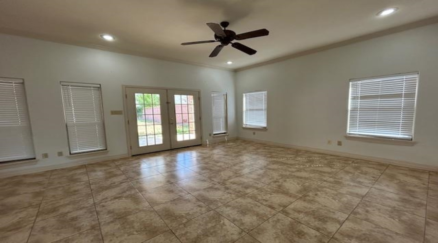 3333 Hagen Lp, Laredo, Texas 78045, 3 Bedrooms Bedrooms, 7 Rooms Rooms,3 BathroomsBathrooms,Residential,For Rent,3333 Hagen Lp,20254054 3333 Hagen Lp, Laredo, Texas 78045, 3 Bedrooms Bedrooms, 7 Rooms Rooms,3 BathroomsBathrooms,Residential,For Rent,3333 Hagen Lp,20254054