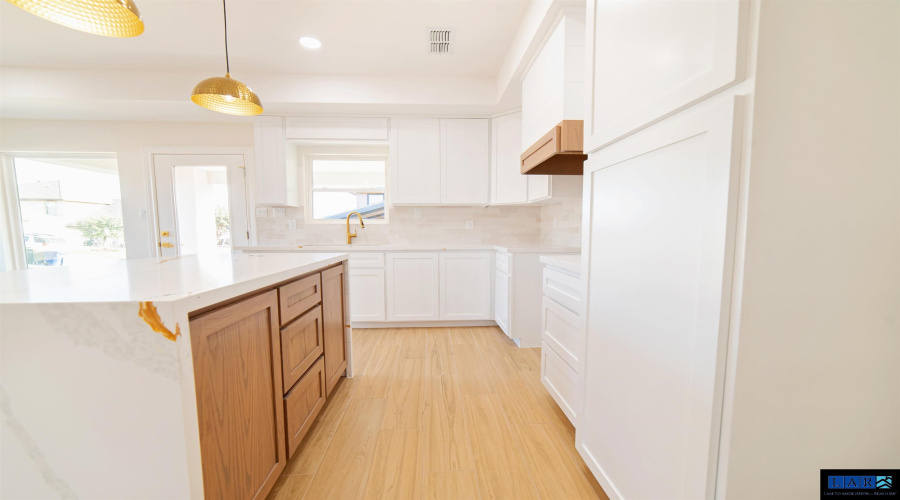 6119 Toribio Dr, Laredo, Texas 78046, 3 Bedrooms Bedrooms, 5 Rooms Rooms,2 BathroomsBathrooms,Residential,For Sale,6119 Toribio Dr,20254486