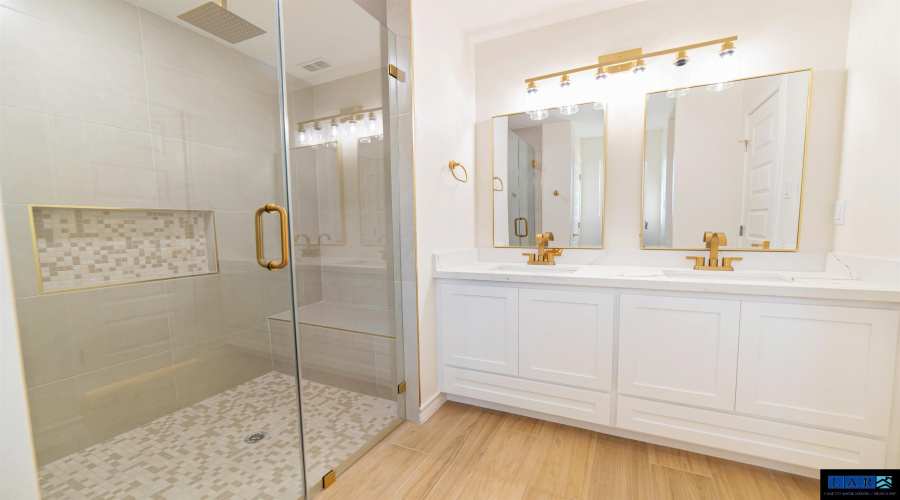 6119 Toribio Dr, Laredo, Texas 78046, 3 Bedrooms Bedrooms, 5 Rooms Rooms,2 BathroomsBathrooms,Residential,For Sale,6119 Toribio Dr,20254486