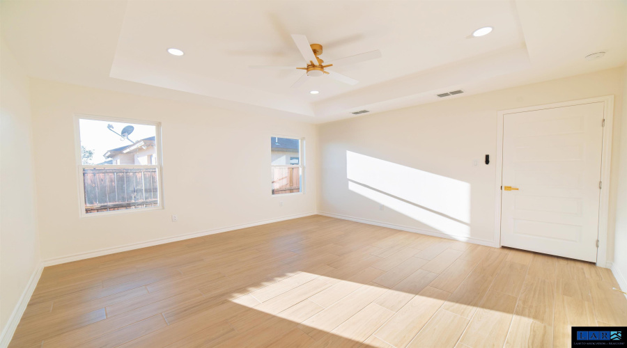 6119 Toribio Dr, Laredo, Texas 78046, 3 Bedrooms Bedrooms, 5 Rooms Rooms,2 BathroomsBathrooms,Residential,For Sale,6119 Toribio Dr,20254486