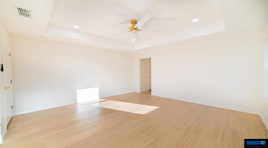 6119 Toribio Dr, Laredo, Texas 78046, 3 Bedrooms Bedrooms, 5 Rooms Rooms,2 BathroomsBathrooms,Residential,For Sale,6119 Toribio Dr,20254486